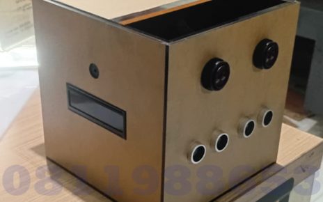 box akrilik custom murah berkualitas kotak akrilik display produk premium box akrilik transparan custom ukuran box akrilik donasi custom logo box akrilik laser cutting rapi