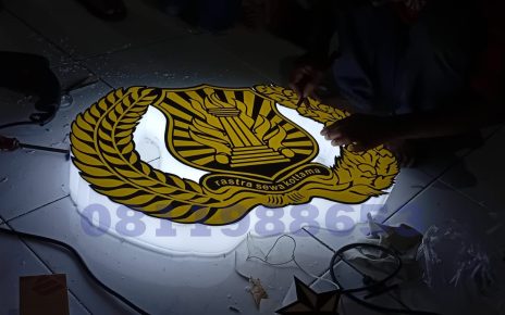 neon box akrilik custom logo LED premium