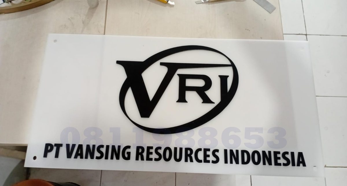 papan nama branding perusahaan