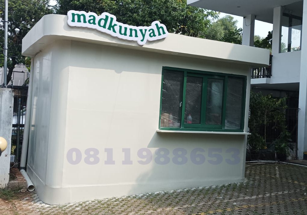 Huruf Timbul Akrilik Custom Berkualitas | Jasa Profesional Jasa pembuatan huruf timbul akrilik outdoor berkualitas untuk branding toko dan kantor.