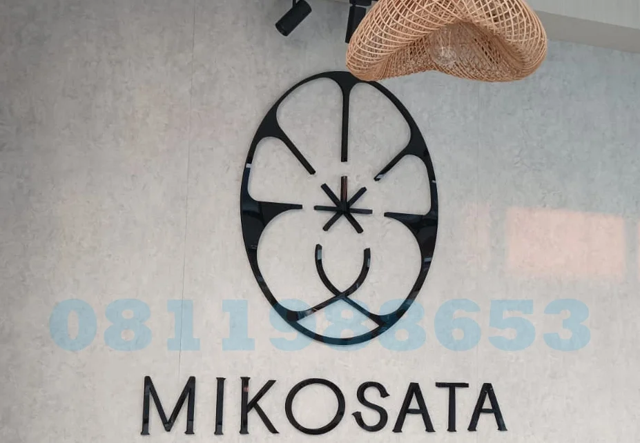 Acrylic logo wall branding untuk ruang resepsionis Huruf timbul akrilik laser cutting untuk kantor modern